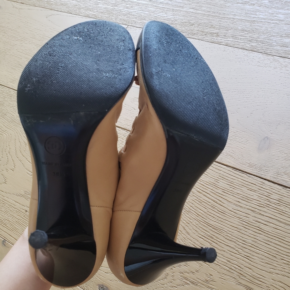 Chanel cap toe vintage pumps - Picture 5 of 6